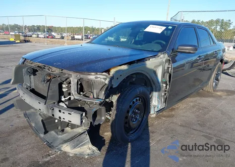 2022 Chrysler 300 S z USA, uszkodzony, nr VIN 2C3CCABG3NH232748